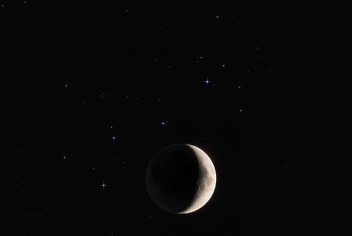 44685-astronomy,ff,moon,sister,stars,space-20c00c6bfbdccd8e2d5c11514851c9fb_h.jpg, 7 KB